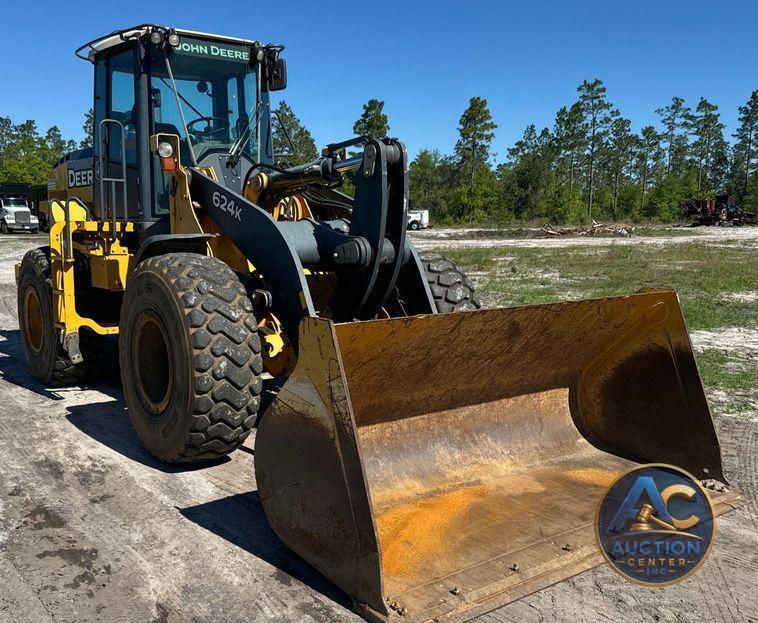 2014 John Deere 624K wheel loader