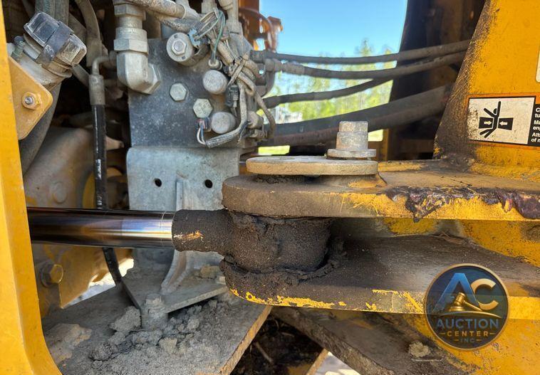 2014 John Deere 624K wheel loader