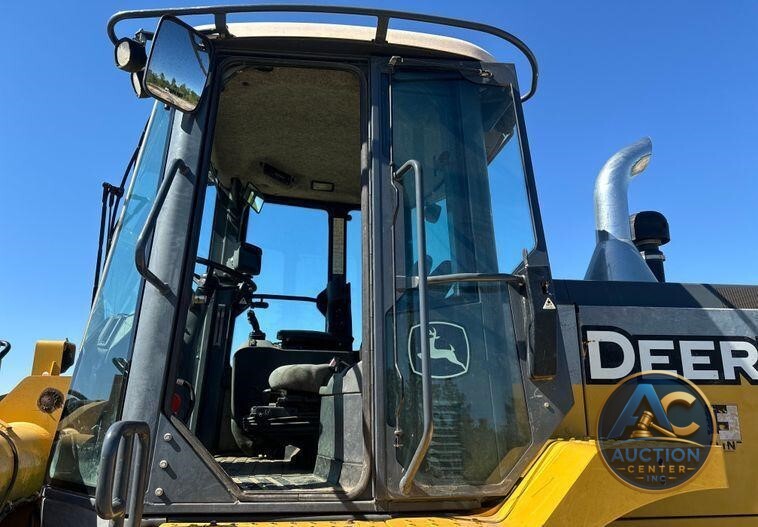 2014 John Deere 624K wheel loader