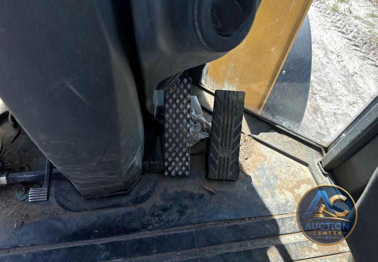 2014 John Deere 624K wheel loader