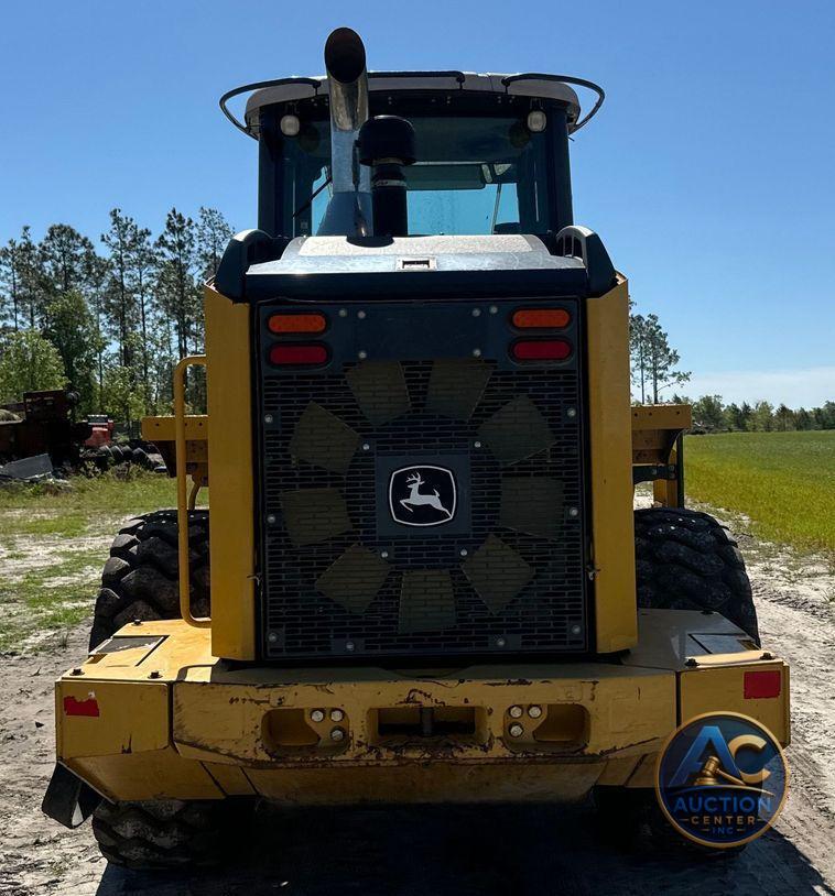 2014 John Deere 624K wheel loader