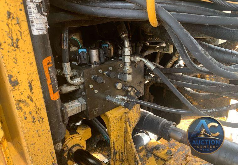 2015 John Deere 744K II wheel loader