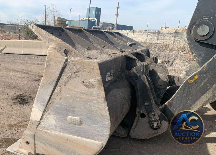 2015 John Deere 744K II wheel loader
