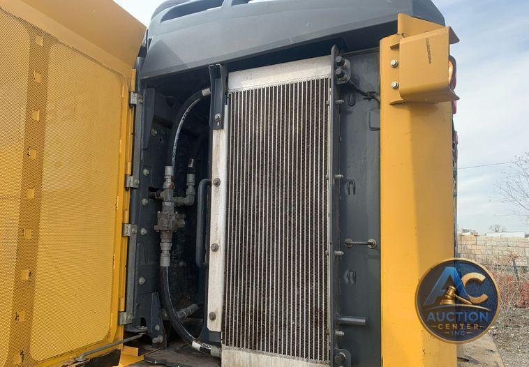 2015 John Deere 744K II wheel loader