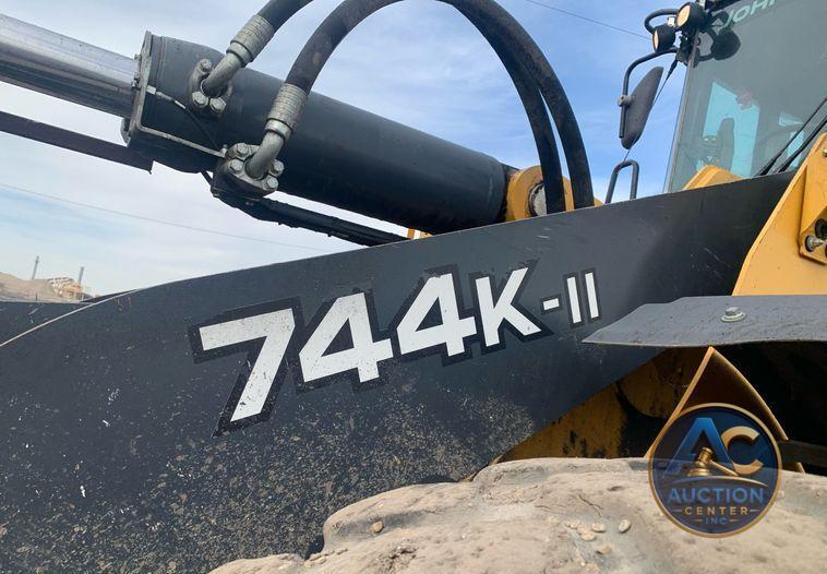 2015 John Deere 744K II wheel loader