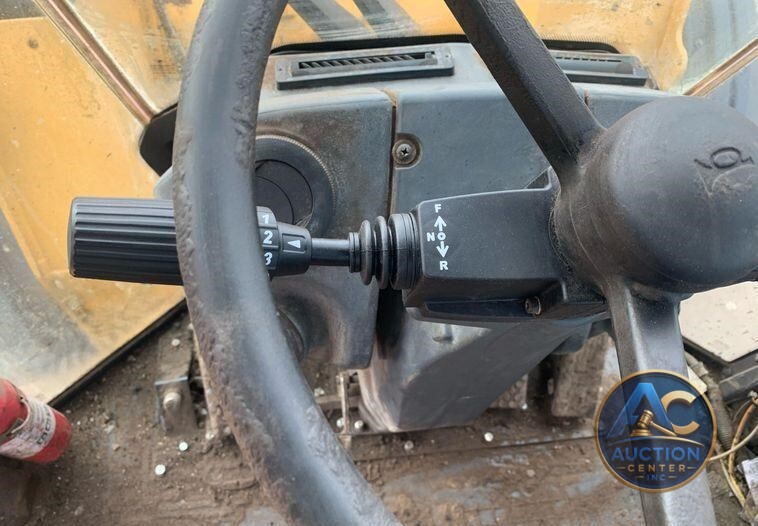 2015 John Deere 744K II wheel loader