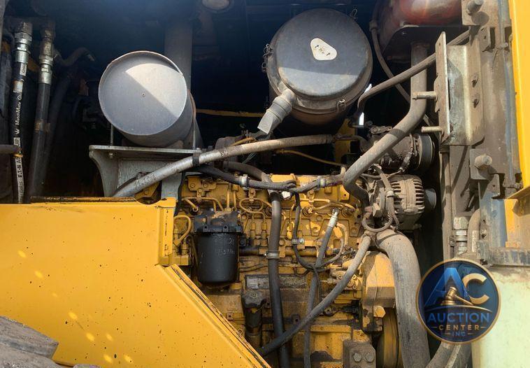 2015 John Deere 744K II wheel loader