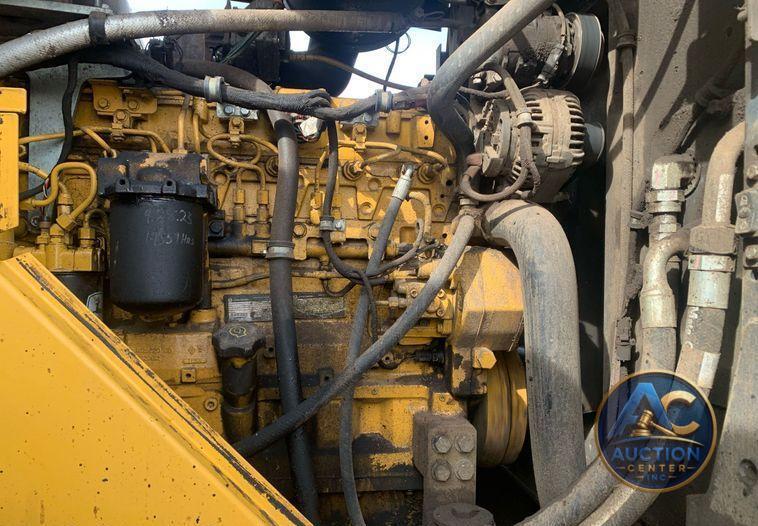 2015 John Deere 744K II wheel loader