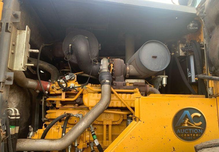 2015 John Deere 744K II wheel loader