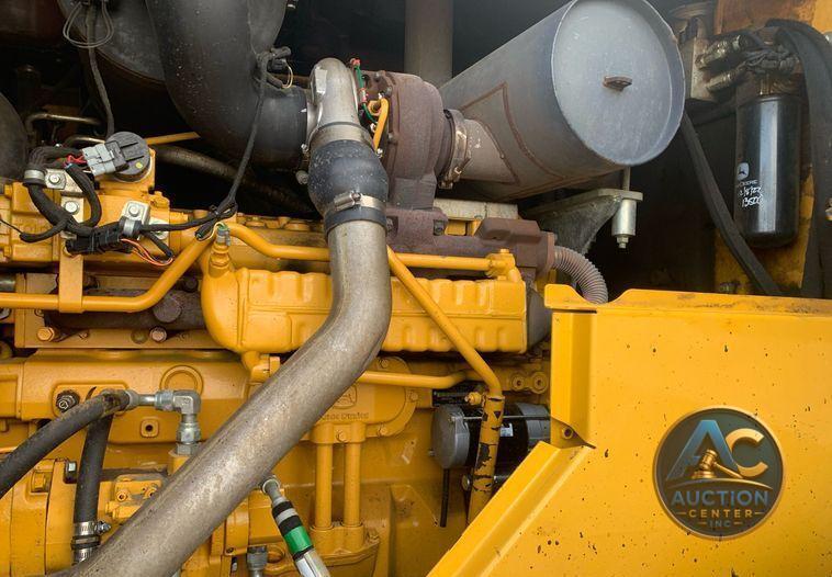 2015 John Deere 744K II wheel loader