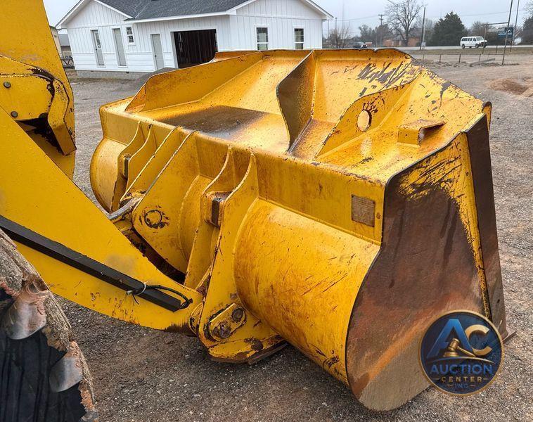 2017 Komatsu WA380-8 wheel loader