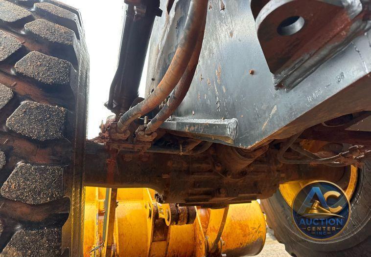 2017 Komatsu WA380-8 wheel loader