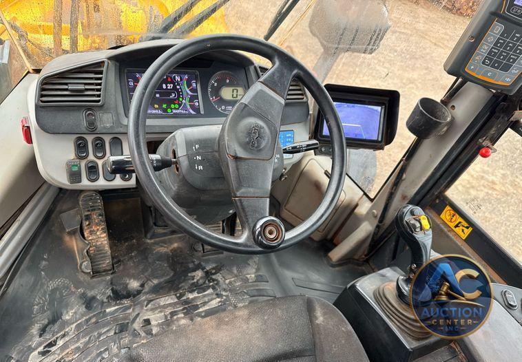 2017 Komatsu WA380-8 wheel loader