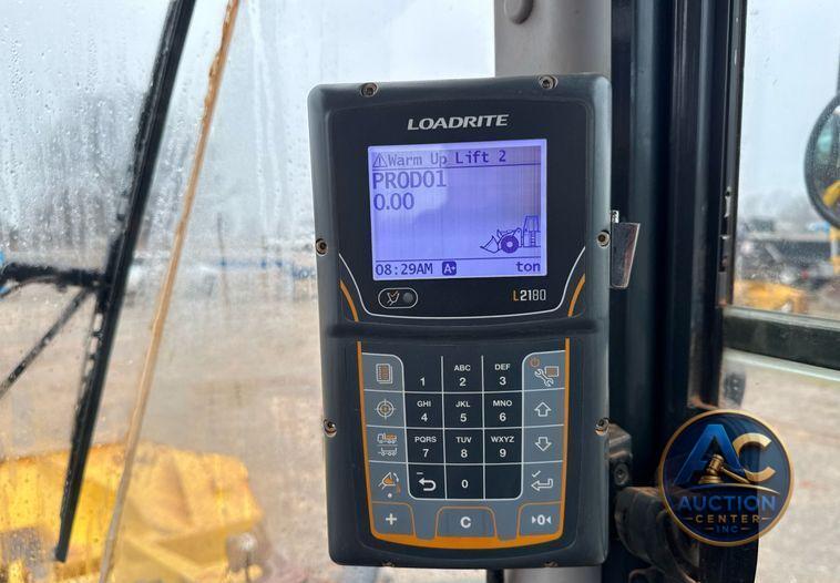 2017 Komatsu WA380-8 wheel loader