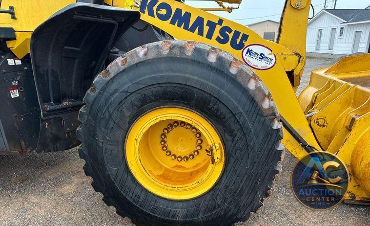 2017 Komatsu WA380-8 wheel loader