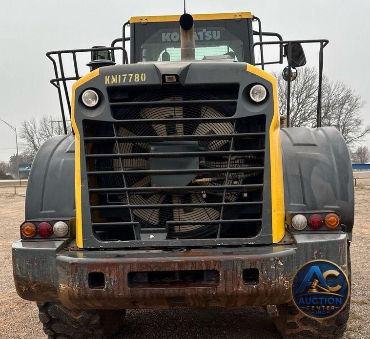 2017 Komatsu WA380-8 wheel loader