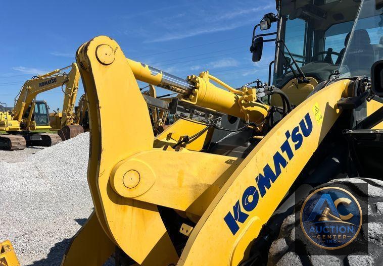 2018 Komatsu WA320-8 wheel loader