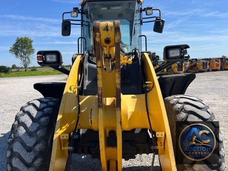 2018 Komatsu WA320-8 wheel loader
