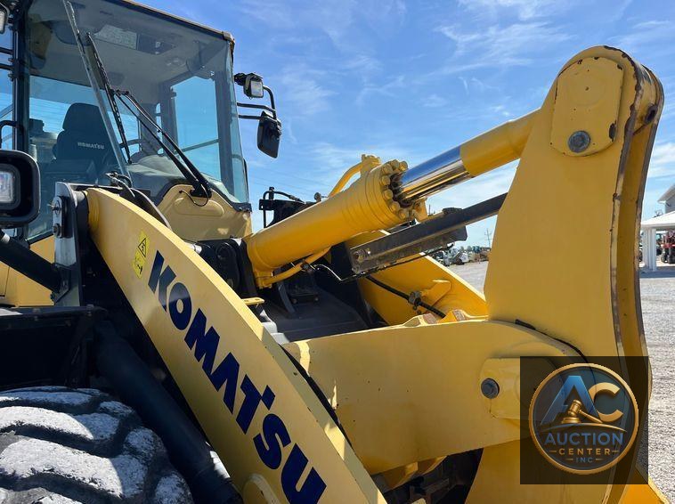 2018 Komatsu WA320-8 wheel loader