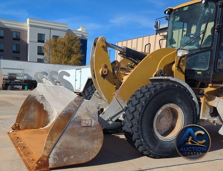 2018 Caterpillar 938M wheel loader