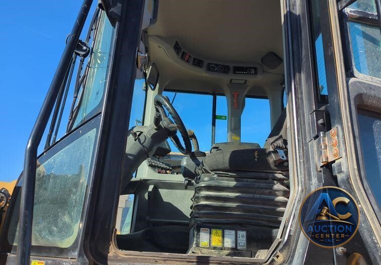 2018 Caterpillar 938M wheel loader