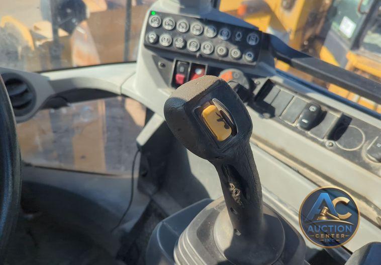 2018 Caterpillar 938M wheel loader