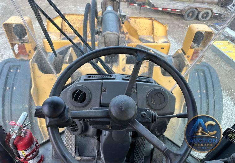 2017 John Deere 824K II wheel loader