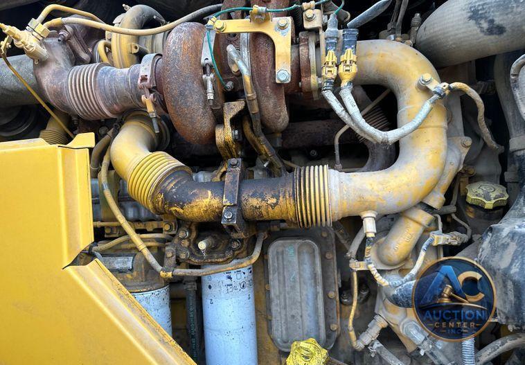 2017 John Deere 824K II wheel loader