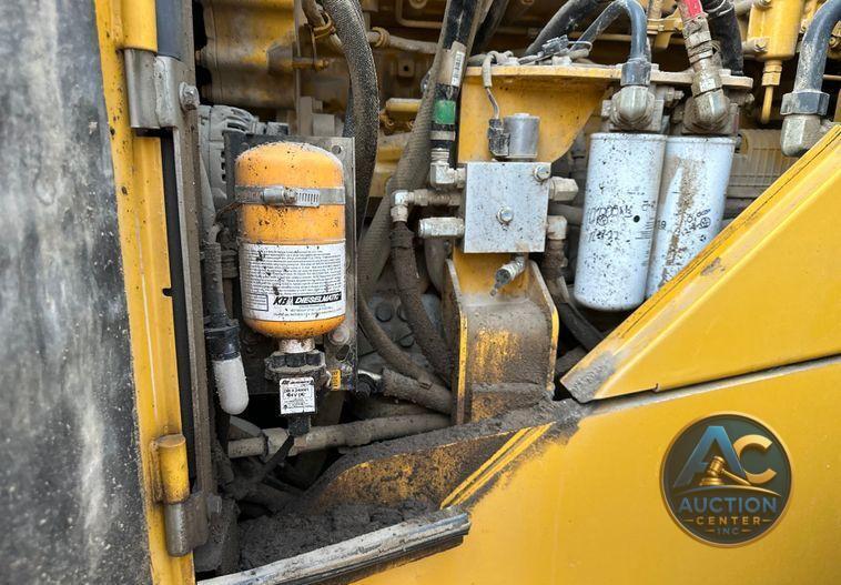 2017 John Deere 824K II wheel loader