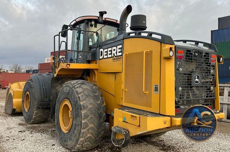 2017 John Deere 824K II wheel loader