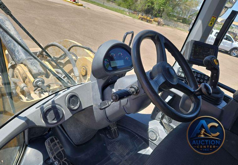 2021 Caterpillar  938M wheel loader