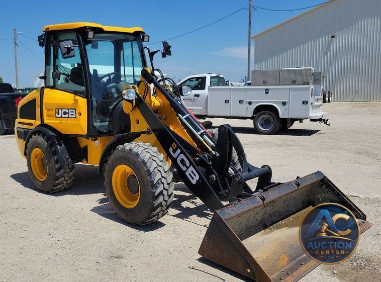 2022 JCB 407 wheel loader