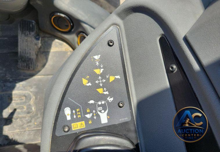 2022 JCB 407 wheel loader