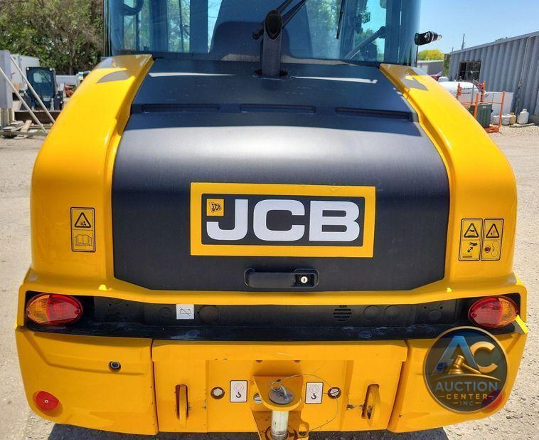 2022 JCB 407 wheel loader