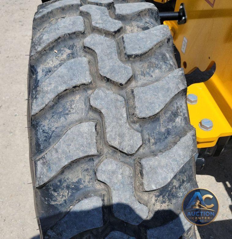 2022 JCB 407 wheel loader