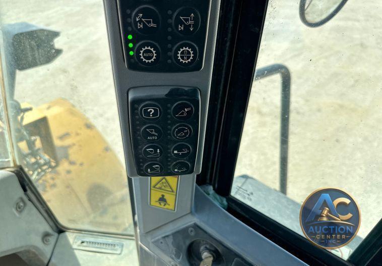 2014 Caterpillar 950K wheel loader