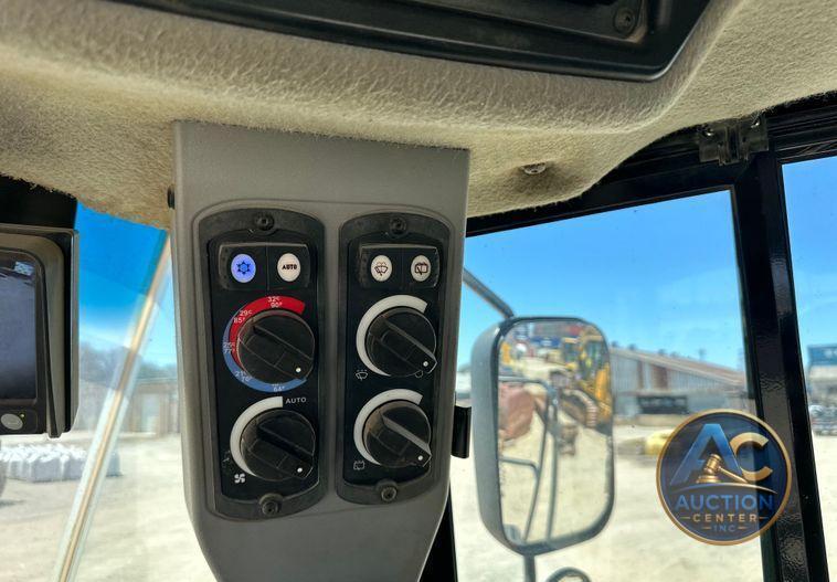 2014 Caterpillar 950K wheel loader