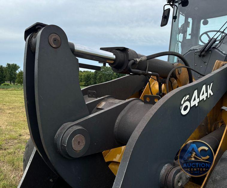 2014 John Deere  644K wheel loader