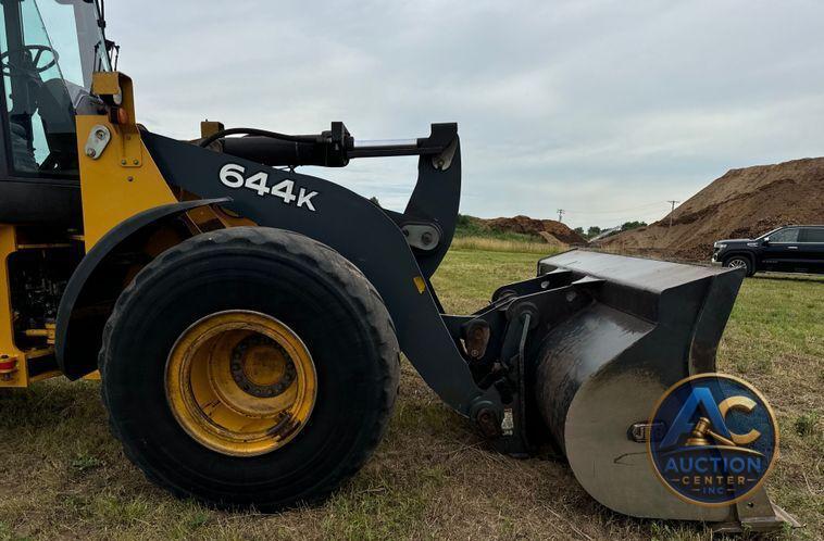 2014 John Deere  644K wheel loader