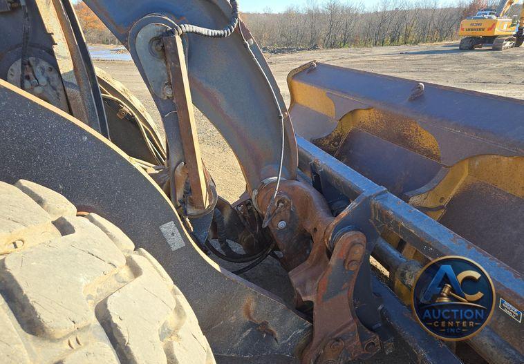 2012 John Deere  644K wheel loader