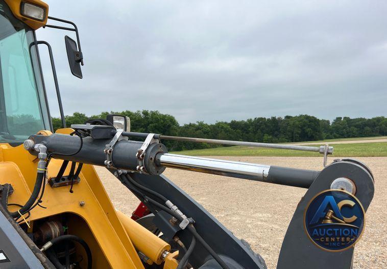 2016 John Deere 324K  wheel loader