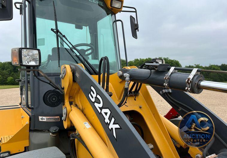 2016 John Deere 324K  wheel loader