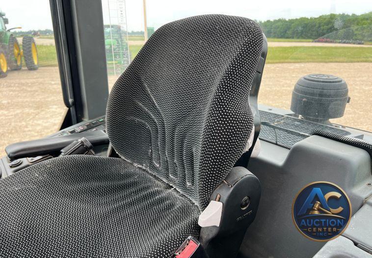 2016 John Deere 324K  wheel loader
