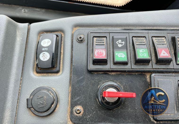 2016 John Deere 324K  wheel loader
