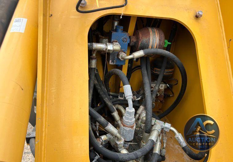 2016 John Deere 324K  wheel loader