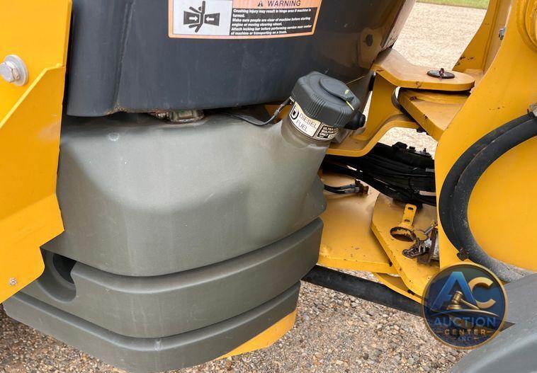 2016 John Deere 324K  wheel loader