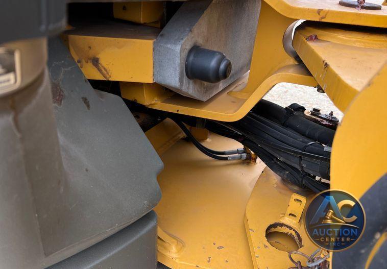 2016 John Deere 324K  wheel loader