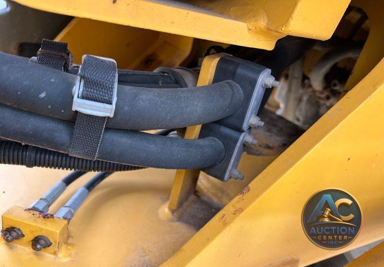 2016 John Deere 324K  wheel loader