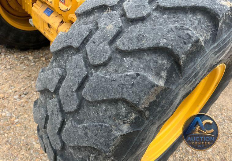 2016 John Deere 324K  wheel loader
