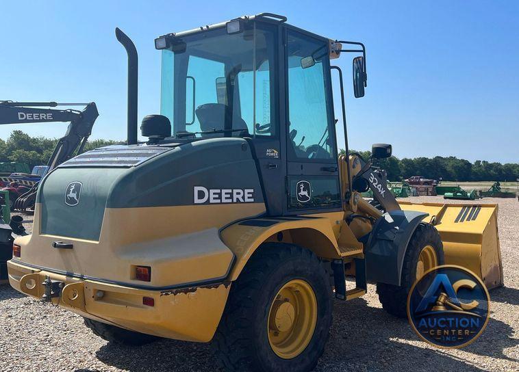 2016 John Deere 324K  wheel loader